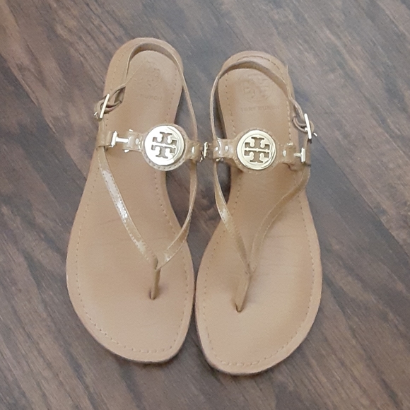 Tory Burch Shoes - 🎉WEEKEND SALE TORY BURCH SIZE 9 1/2 M